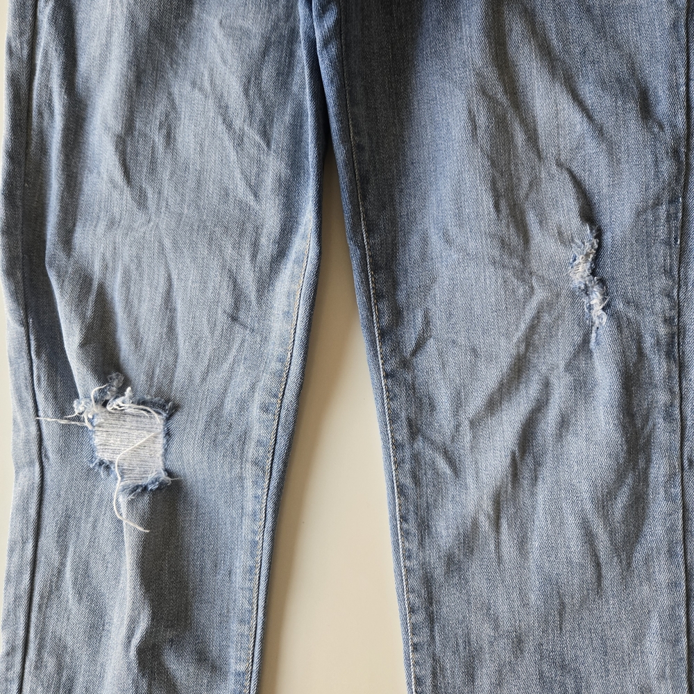 Kensie The Effortless Skinny Crop Light Blue Skinny Jeans - Picture 8 of 14